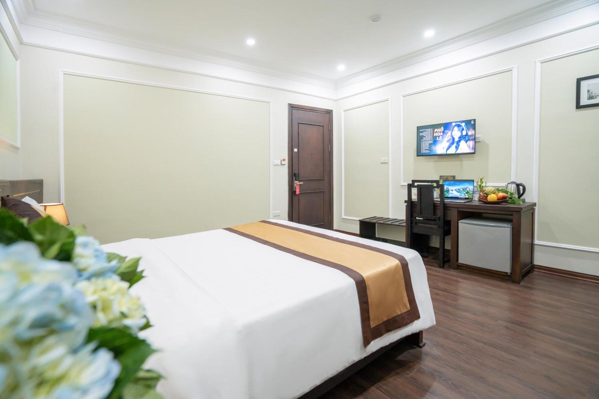 Ha Noi View & Travel Hostel *